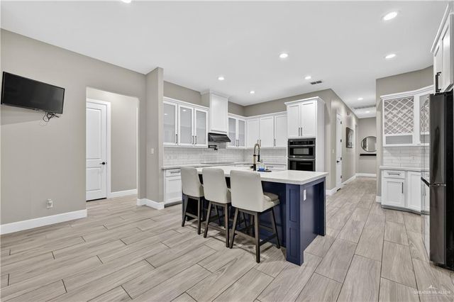611 S 1st Lane, Mcallen, TX 78501