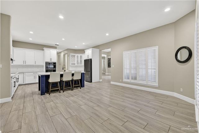 611 S 1st Lane, Mcallen, TX 78501
