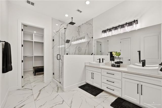 611 S 1st Lane, Mcallen, TX 78501