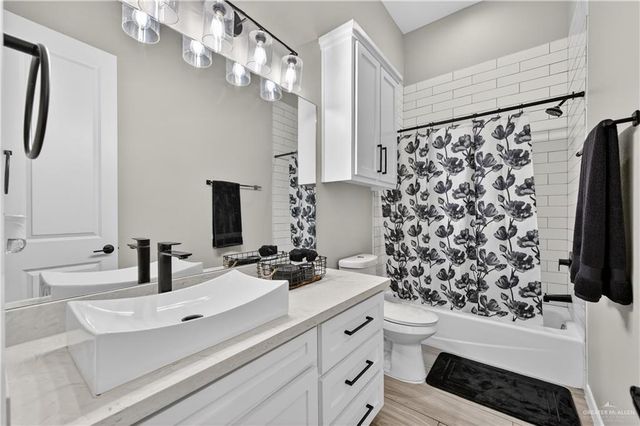 611 S 1st Lane, Mcallen, TX 78501