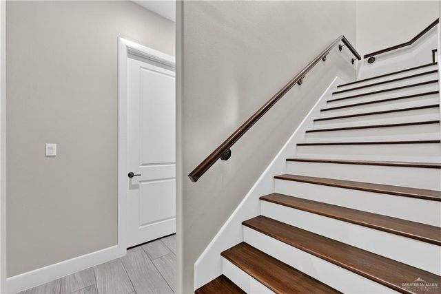 611 S 1st Lane, Mcallen, TX 78501