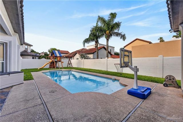 611 S 1st Lane, Mcallen, TX 78501