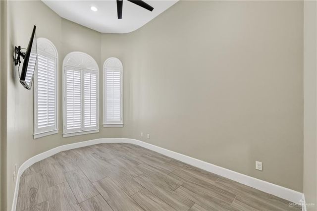611 S 1st Lane, Mcallen, TX 78501
