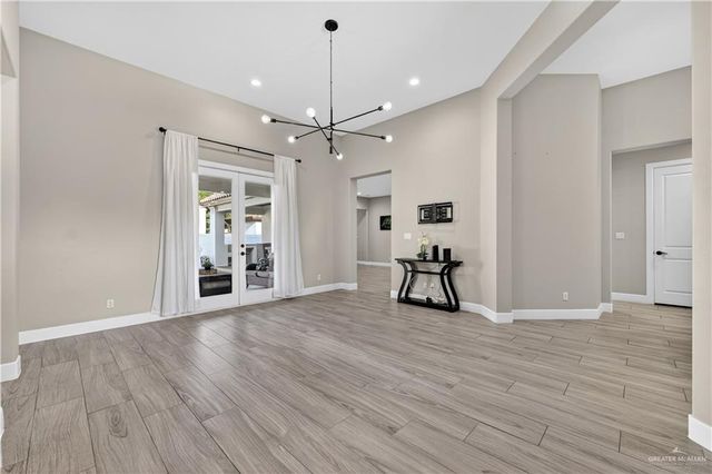 611 S 1st Lane, Mcallen, TX 78501