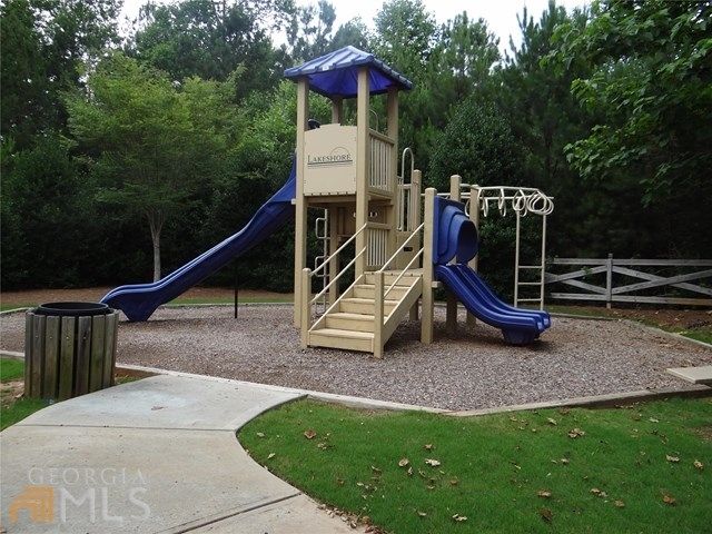 111 Carlisle Street, Newnan, GA 30263
