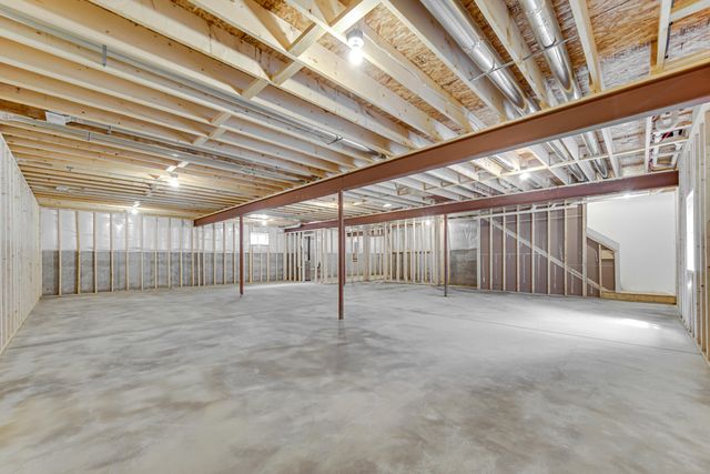 703 Druim Trail, Crown Point, IN 46307