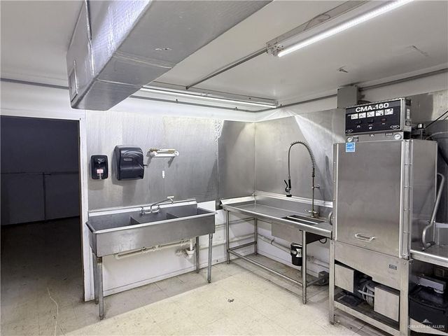 1044 W Nolana Loop, Pharr, TX 78577