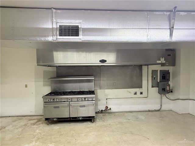 1044 W Nolana Loop, Pharr, TX 78577