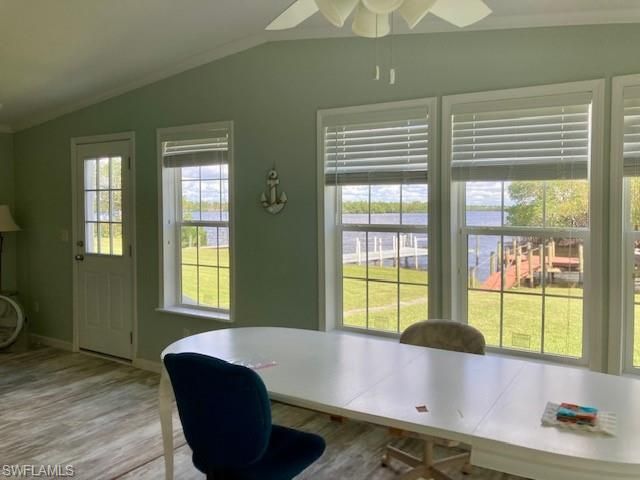 325 Shoreland DR E, Fort Myers, FL 33905