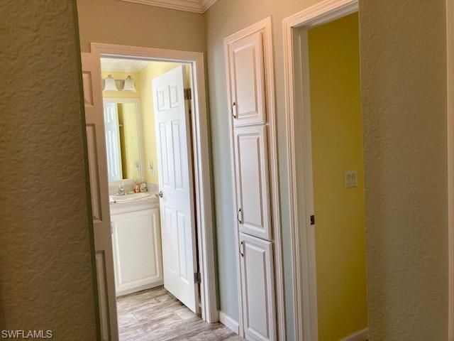 325 Shoreland DR E, Fort Myers, FL 33905