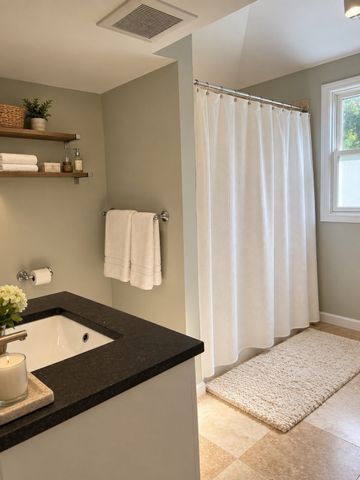 92 West Central St 5, Natick, MA 01760