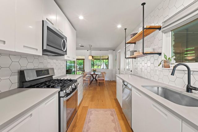 3207 Carol Ann DR, Austin, TX 78723