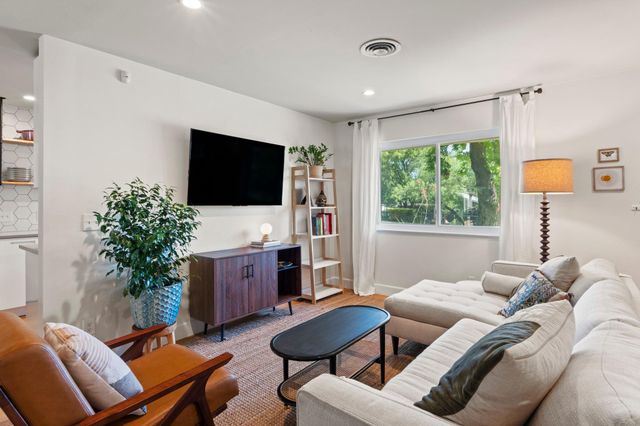 3207 Carol Ann DR, Austin, TX 78723
