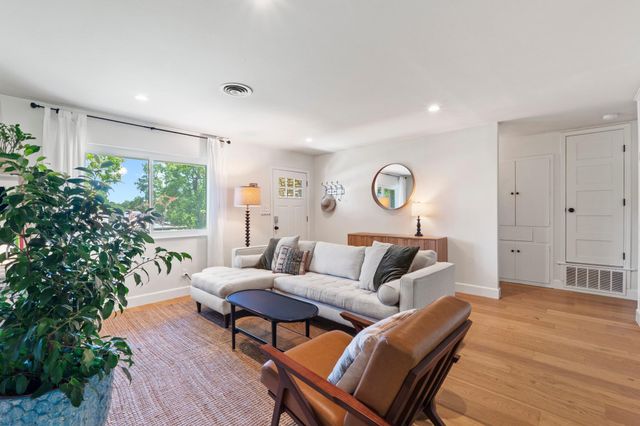 3207 Carol Ann DR, Austin, TX 78723