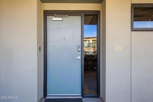 2300 E CAMPBELL Avenue 212, Phoenix, AZ 85016