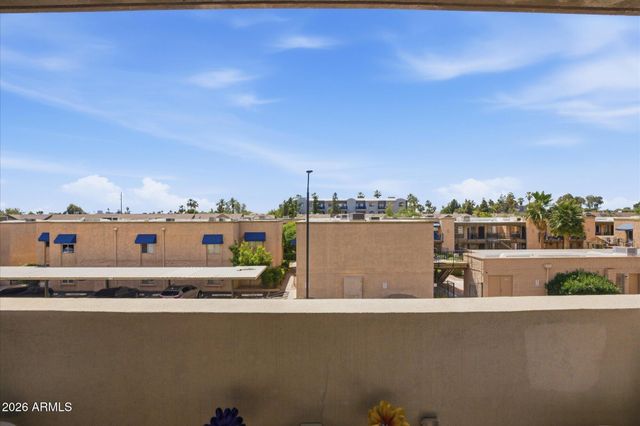 2300 E CAMPBELL Avenue 212, Phoenix, AZ 85016