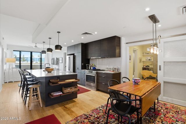 2300 E CAMPBELL Avenue 212, Phoenix, AZ 85016