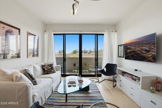 2300 E CAMPBELL Avenue 212, Phoenix, AZ 85016