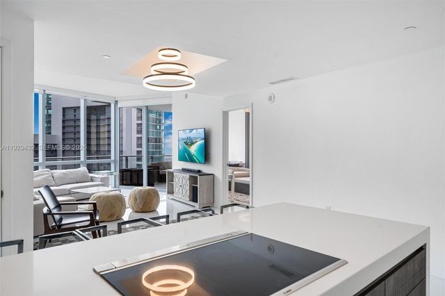 851 NE 1st Ave 4603, Miami, FL 33132