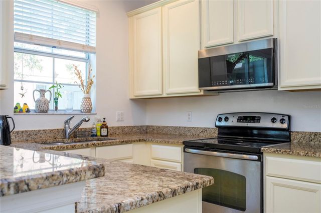 5282 HIDDEN CYPRESS LANE 164, Oviedo, FL 32765