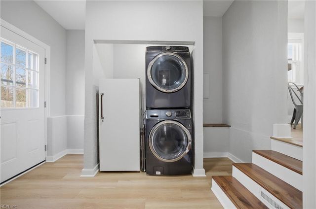 8243 Baywood DR, Norfolk, VA 23518