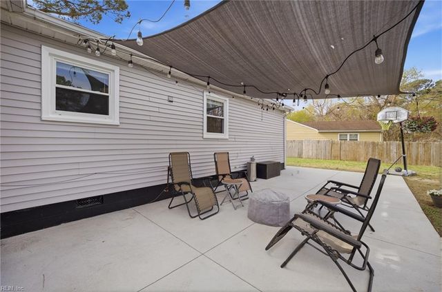 8243 Baywood DR, Norfolk, VA 23518