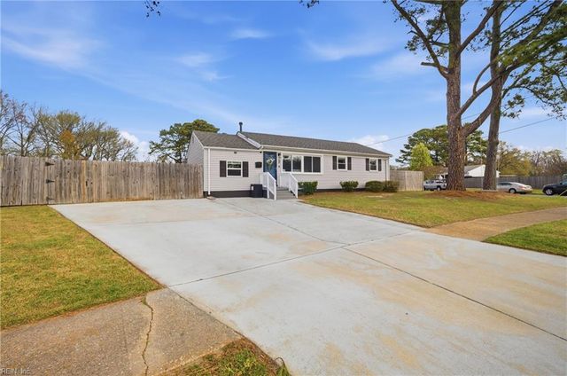 8243 Baywood DR, Norfolk, VA 23518