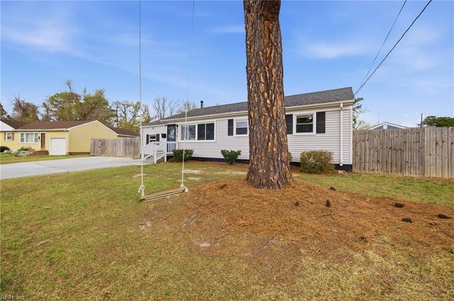 8243 Baywood DR, Norfolk, VA 23518