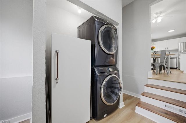 8243 Baywood DR, Norfolk, VA 23518