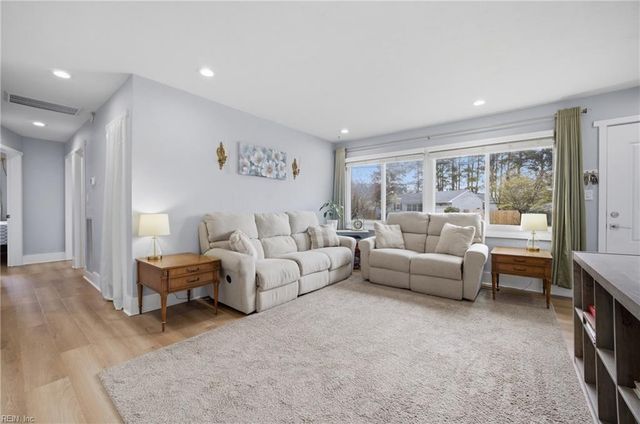 8243 Baywood DR, Norfolk, VA 23518