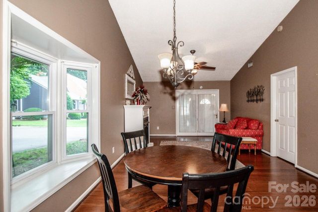 806 Prince Albert Court, Statesville, NC 28677