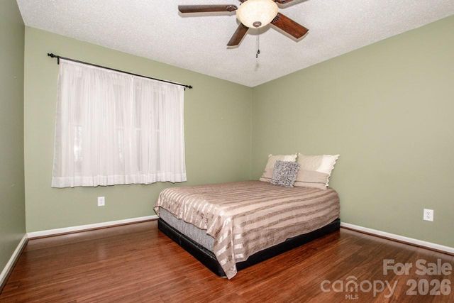 806 Prince Albert Court, Statesville, NC 28677