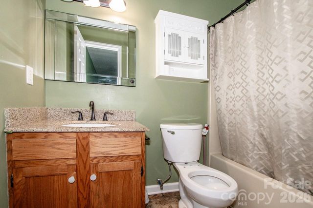 806 Prince Albert Court, Statesville, NC 28677
