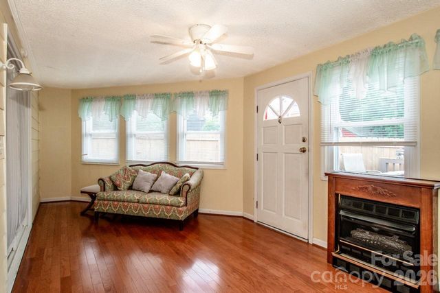 806 Prince Albert Court, Statesville, NC 28677