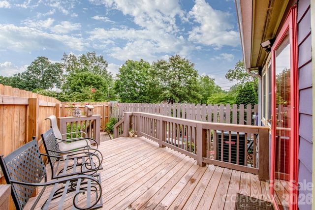 806 Prince Albert Court, Statesville, NC 28677