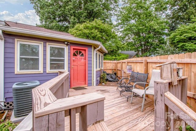 806 Prince Albert Court, Statesville, NC 28677
