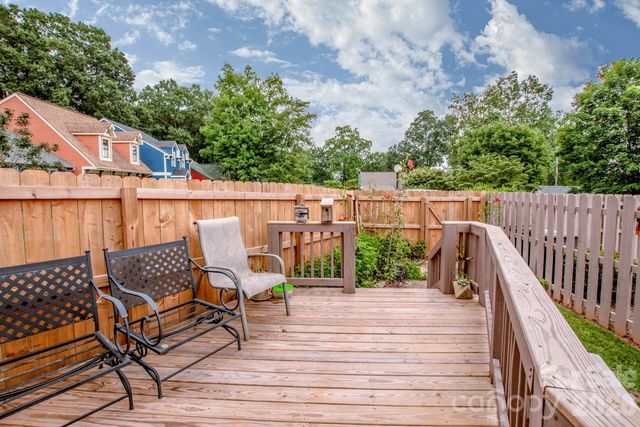 806 Prince Albert Court, Statesville, NC 28677