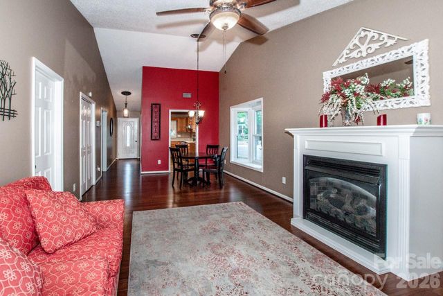 806 Prince Albert Court, Statesville, NC 28677