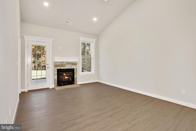 5625 FINLEY ROSE CT, Fredericksburg, VA 22407
