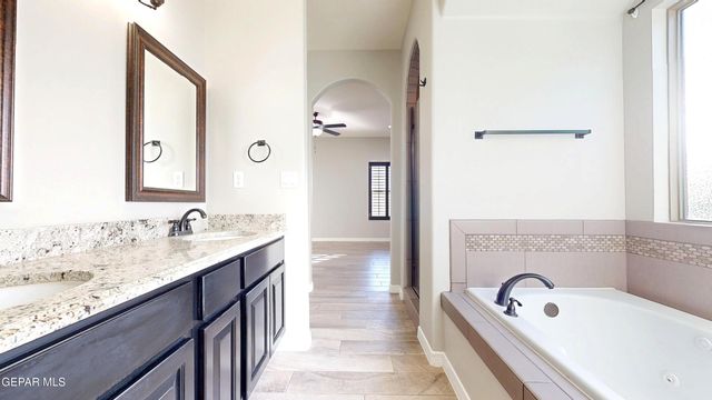 3142 RED ORCHARD Drive, El Paso, TX 79938