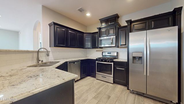 3142 RED ORCHARD Drive, El Paso, TX 79938