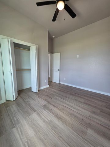 727 Road 5714, Cleveland, TX 77327