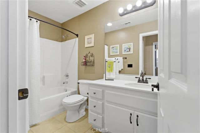 6105 W Avenue K4, Lancaster, CA 93536