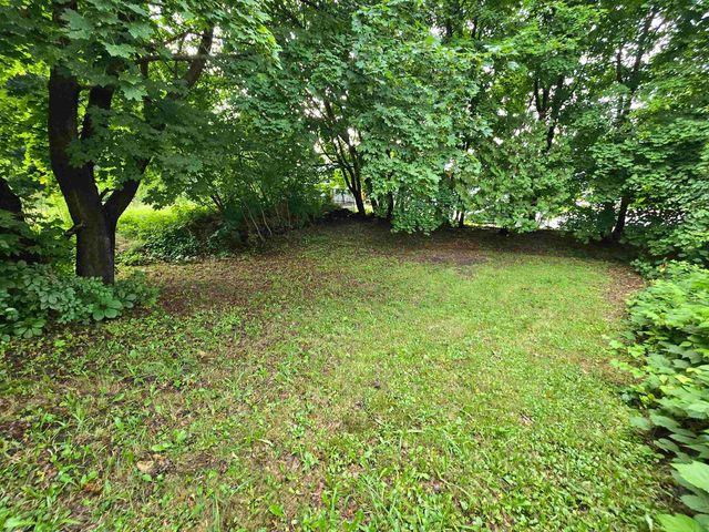 110 Pleasant Street, Newport City, VT 05855