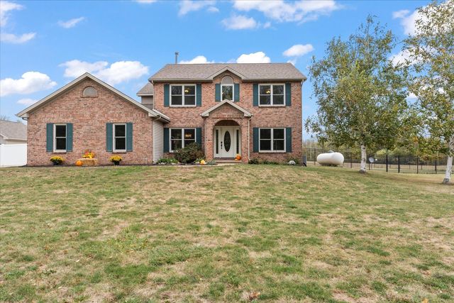 302 County Road 2650 N, Mahomet, IL 61853