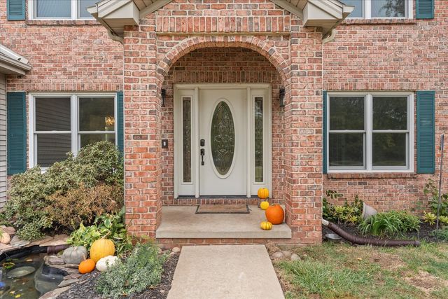 302 County Road 2650 N, Mahomet, IL 61853