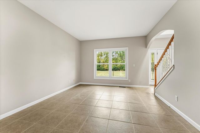 302 County Road 2650 N, Mahomet, IL 61853