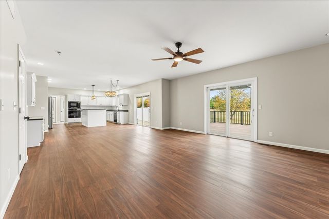 302 County Road 2650 N, Mahomet, IL 61853