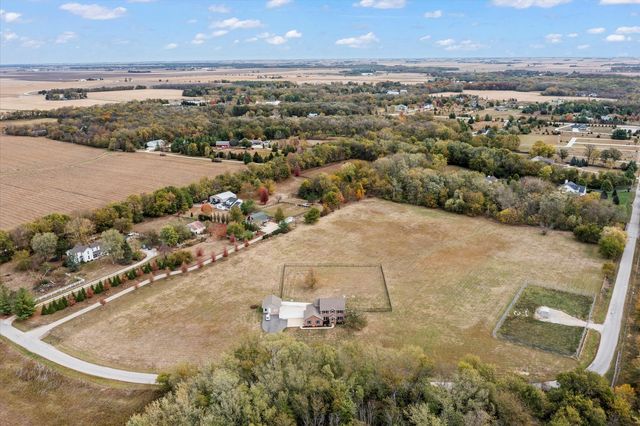 302 County Road 2650 N, Mahomet, IL 61853