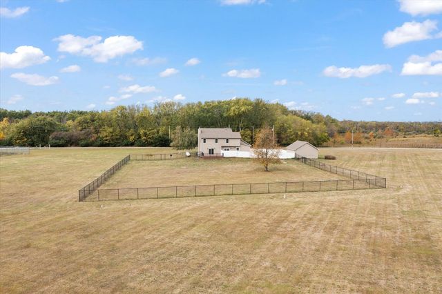 302 County Road 2650 N, Mahomet, IL 61853